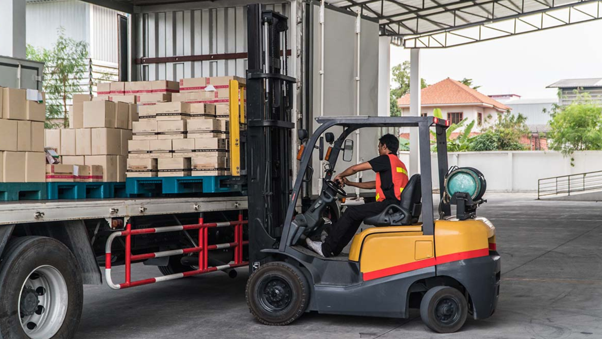 Propane Powered Forklift – Clean, Efficient & Economically Sound
