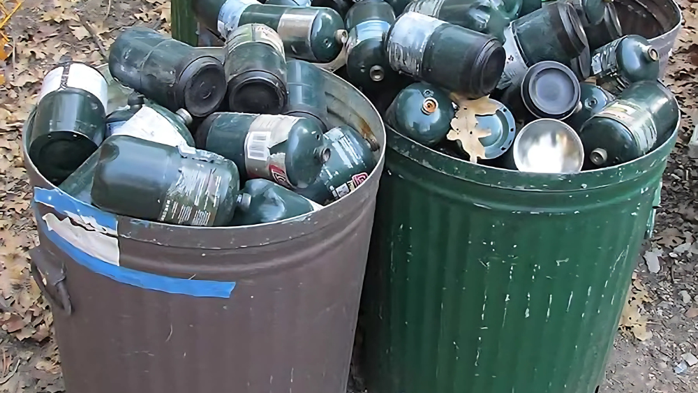 Refillable vs. Disposable 1lb Propane Cylinder: Safety, Savings, and What’s Legal